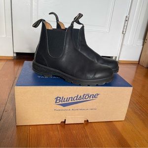 black blundstone 558 boots 🗻